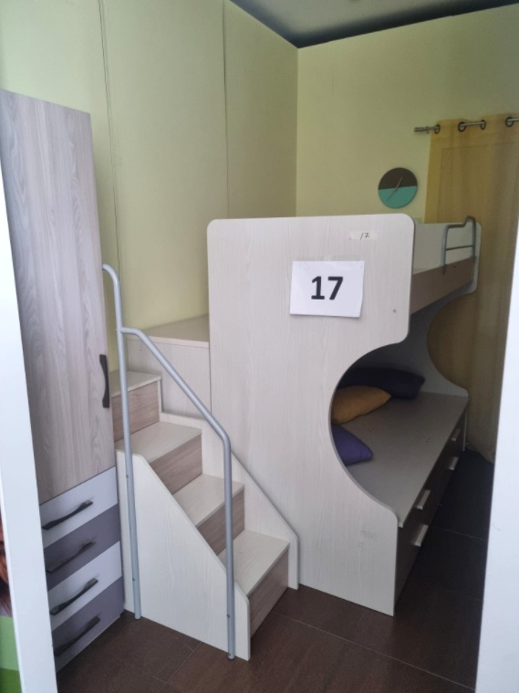 stock mobili completo